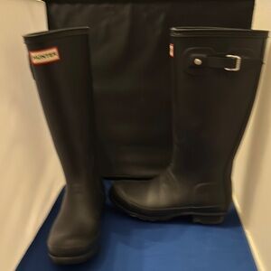 Hunter Classic Black Waterproof‎ Boots women’s size 5B/6G